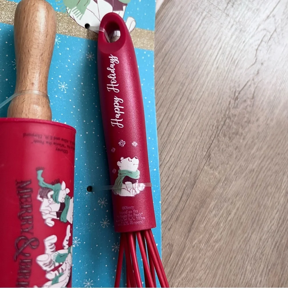 Disney Winnie the Pooh Christmas 3 Piece Baking‎ Set - Spatula Rolling Pin Whisk